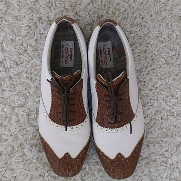 Footjoy Golf Shoes. - Picture 2 of 9